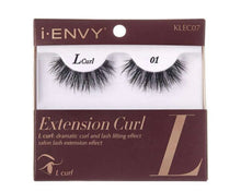 Load image into Gallery viewer, Dramatic curl eye opening lash extension.
